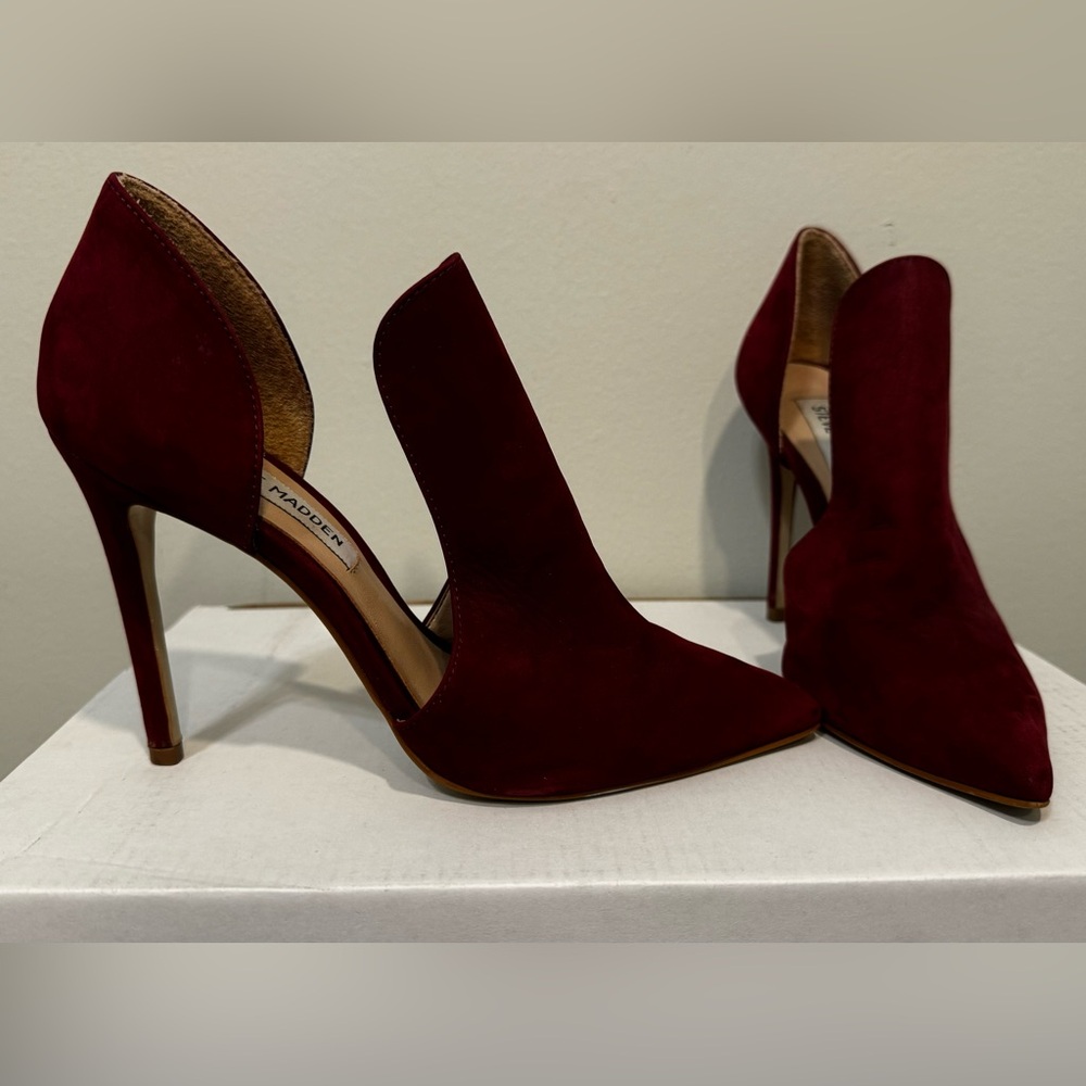 Burgundy Steve Madden Dolly Pointed Toe Pumps